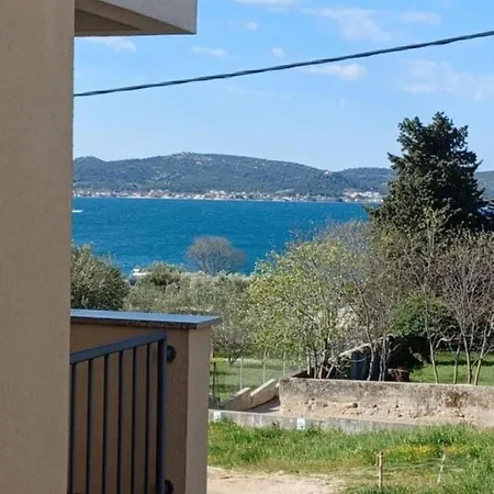 Slavica - 100 M From