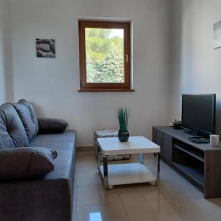 Slavica - 100 M From